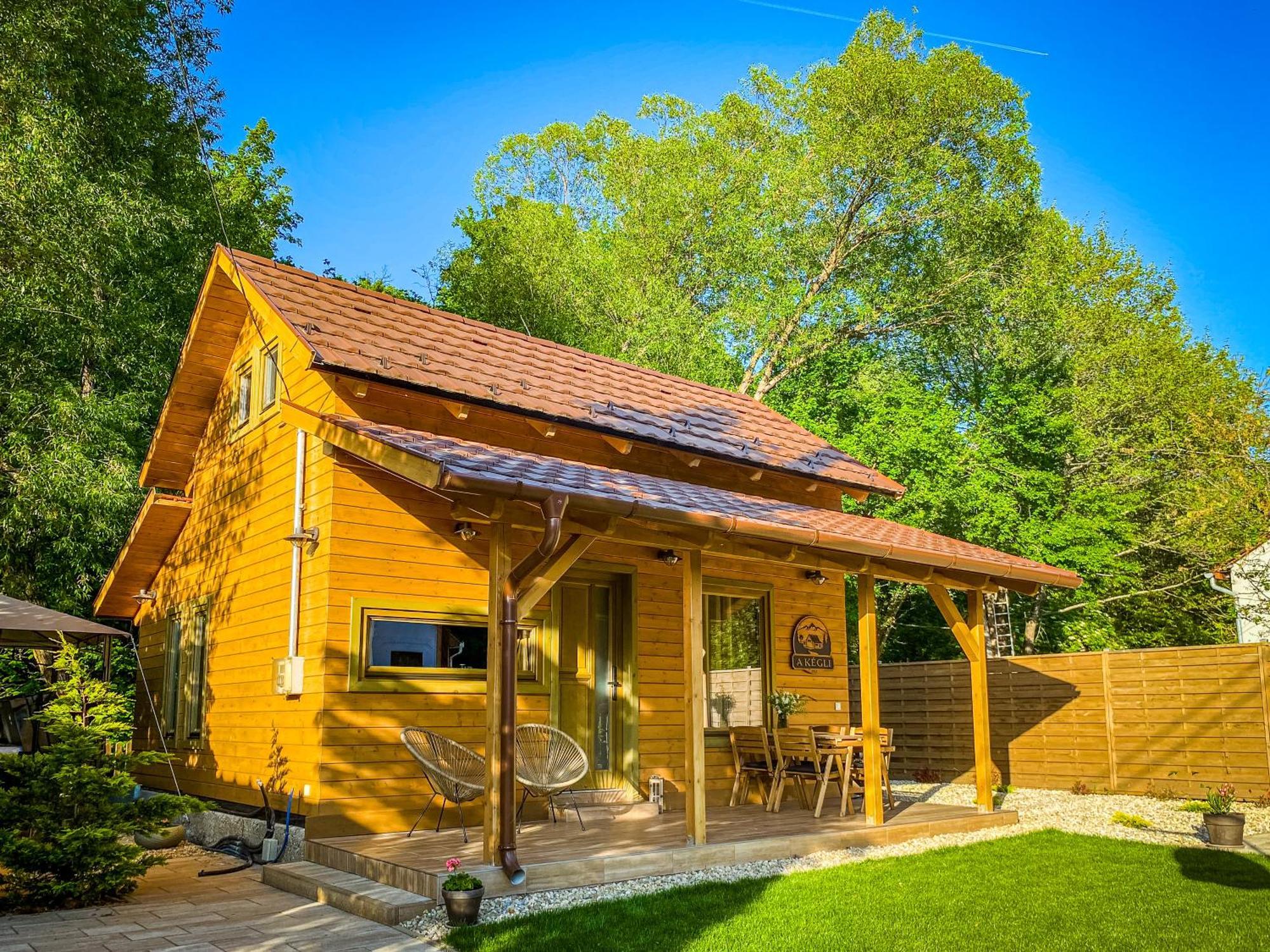 A Kegli Villa Háromhuta Buitenkant foto